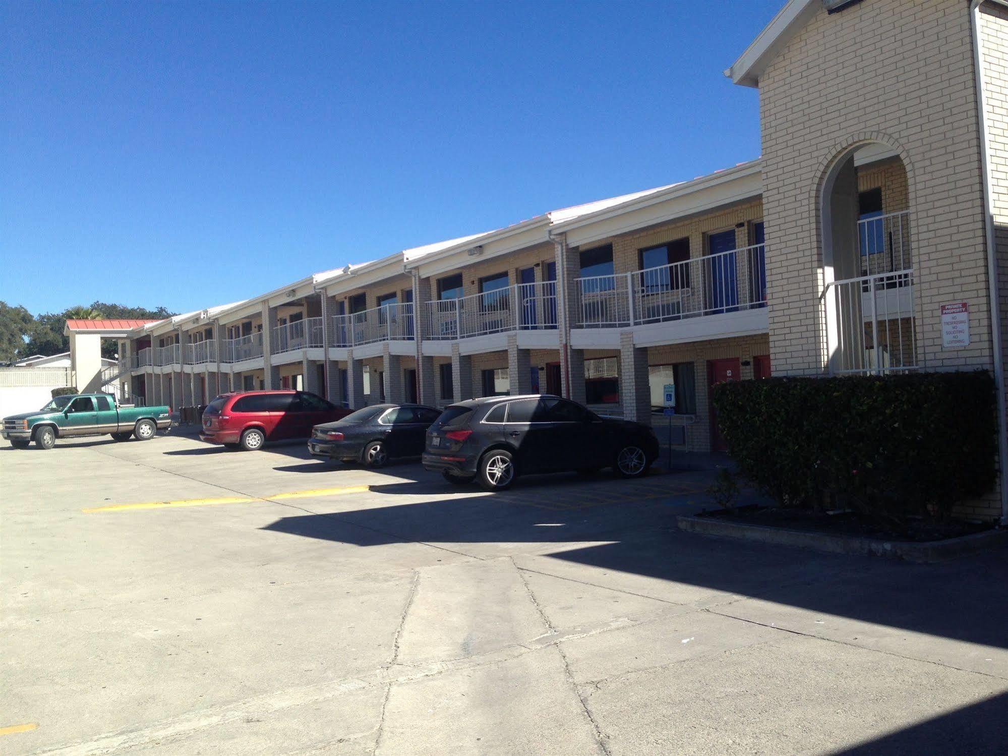 Motel 6-San Antonio, Tx - Fiesta Trails Exterior photo